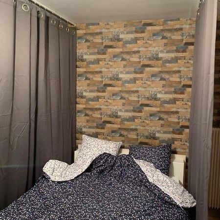 Appartement Confortable Et Tranquillite Assurer Tours Exterior photo